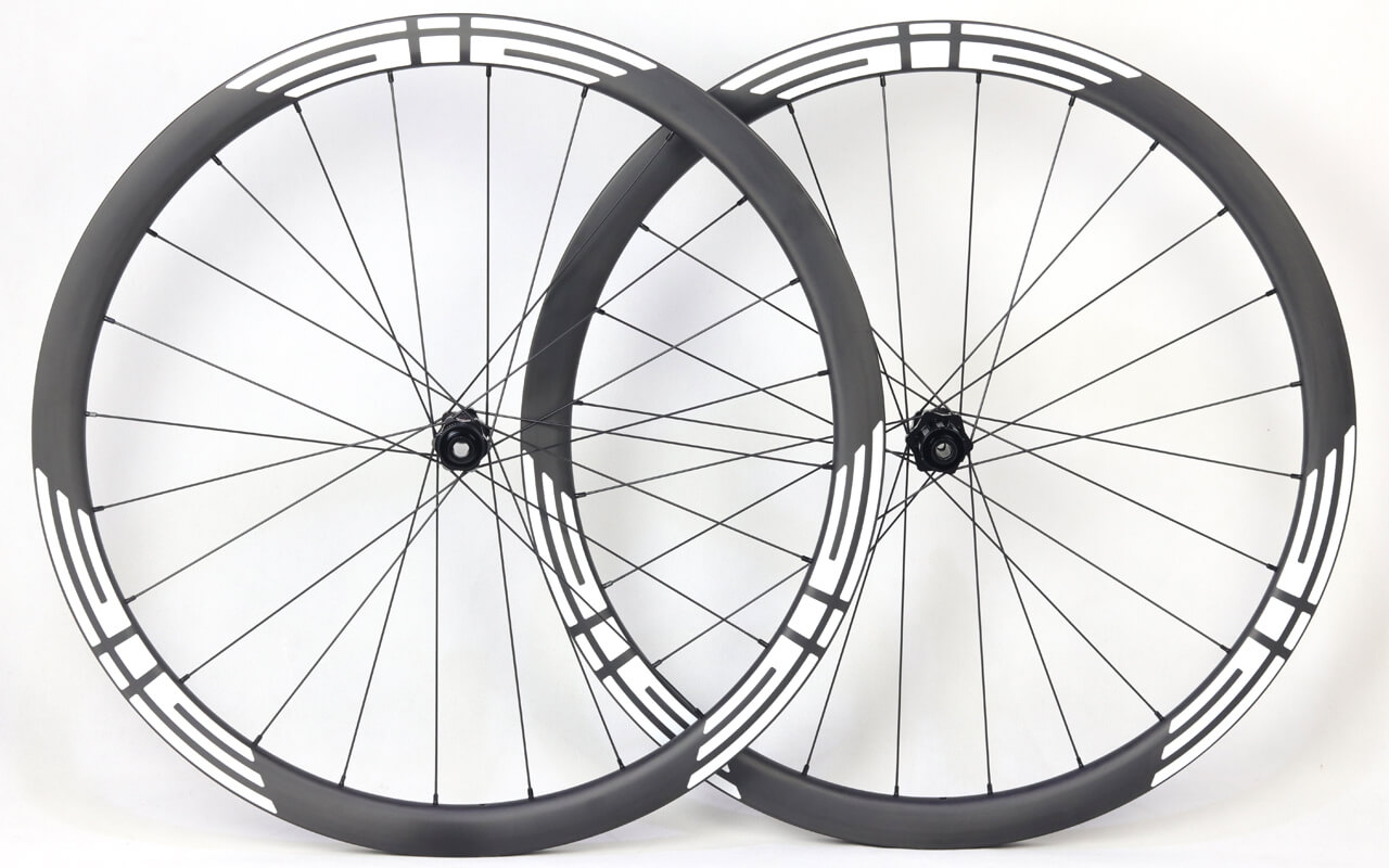 38mm deep carbon road wheels 