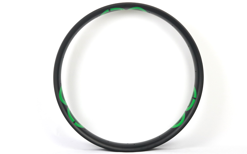 80mm wide carbon fat bike rims and wheels 