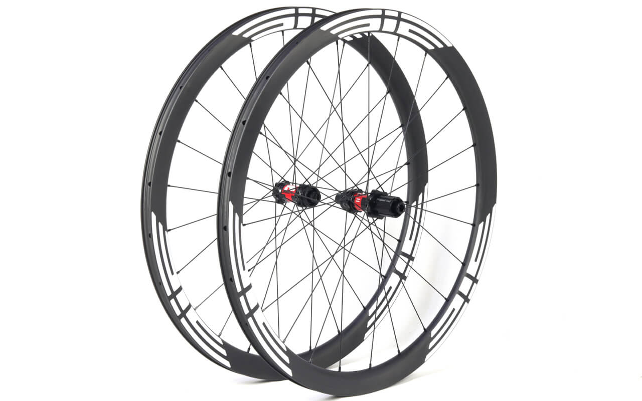 eie carbon road wheels hand built wheels 35mm depth