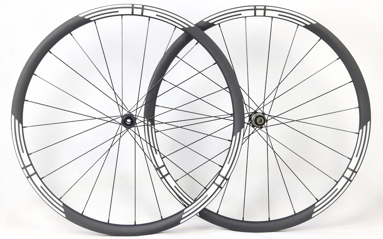 29er carbon road wheels white eie decals 