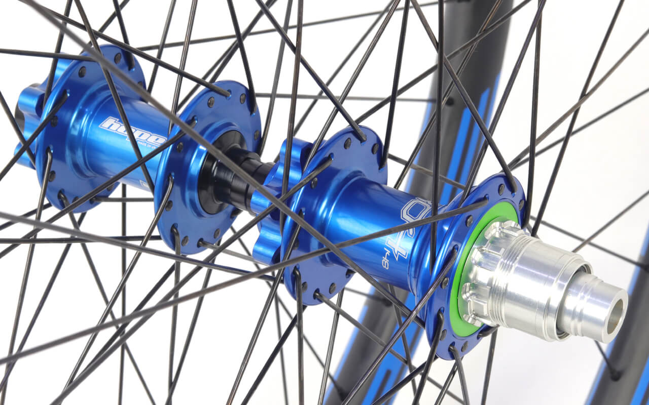 29er downhill bike wheelset built with Hope pro 4 blue hubs boost axle 6-bolt J-bend XD driver