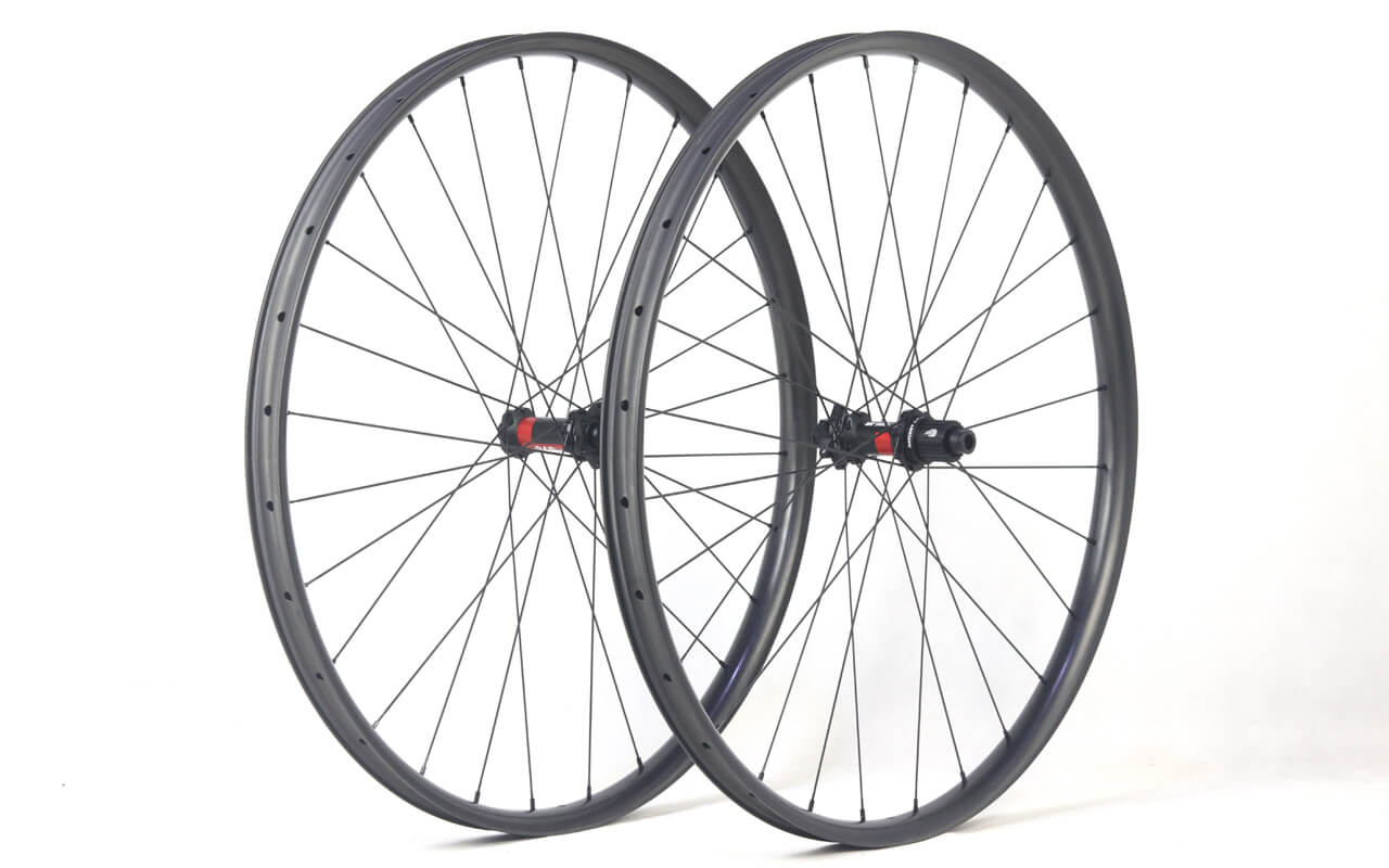 29er carnbon MTB clincher wheels DT Swiss 240 exp boost hubs micro spline free wheels