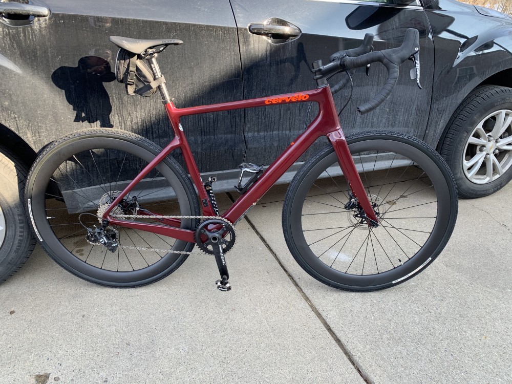 700C gravel bike 