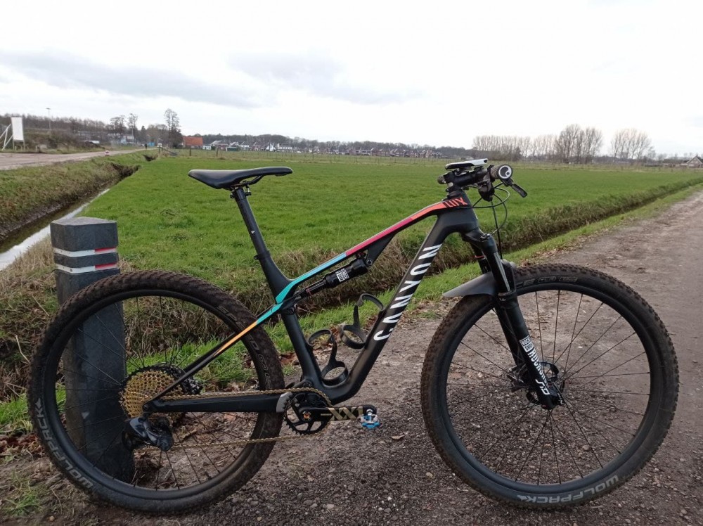 29er cross country mountain bike with eie handbuilt wheels