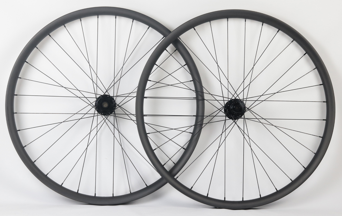 29er handbuilt mountain bike wheels 