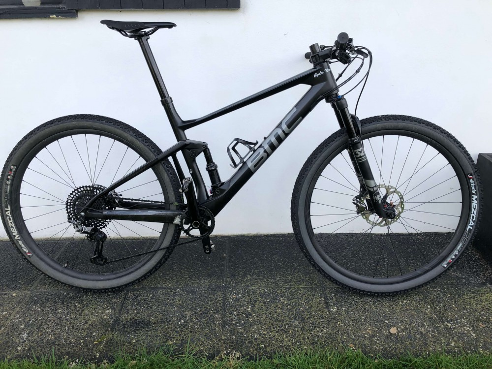 cross country mountain bike with eie handbuilt wheels 