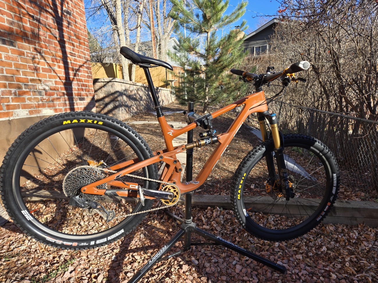 S29C30D25 rims with hope pro 5 hubs