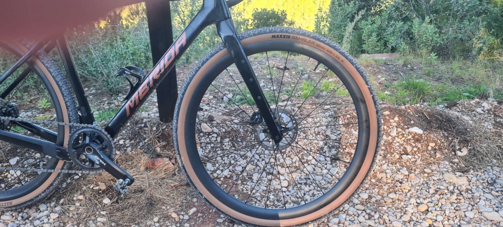 EIE ARG35TC36 CARBON WHEELS