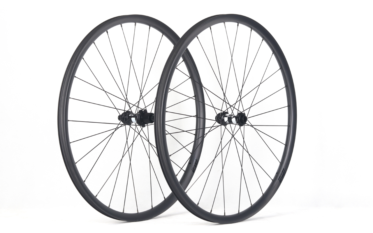 29er-I24-D24-asymmetric-mountain-bike-hookless-XC-carbon-wheels-2