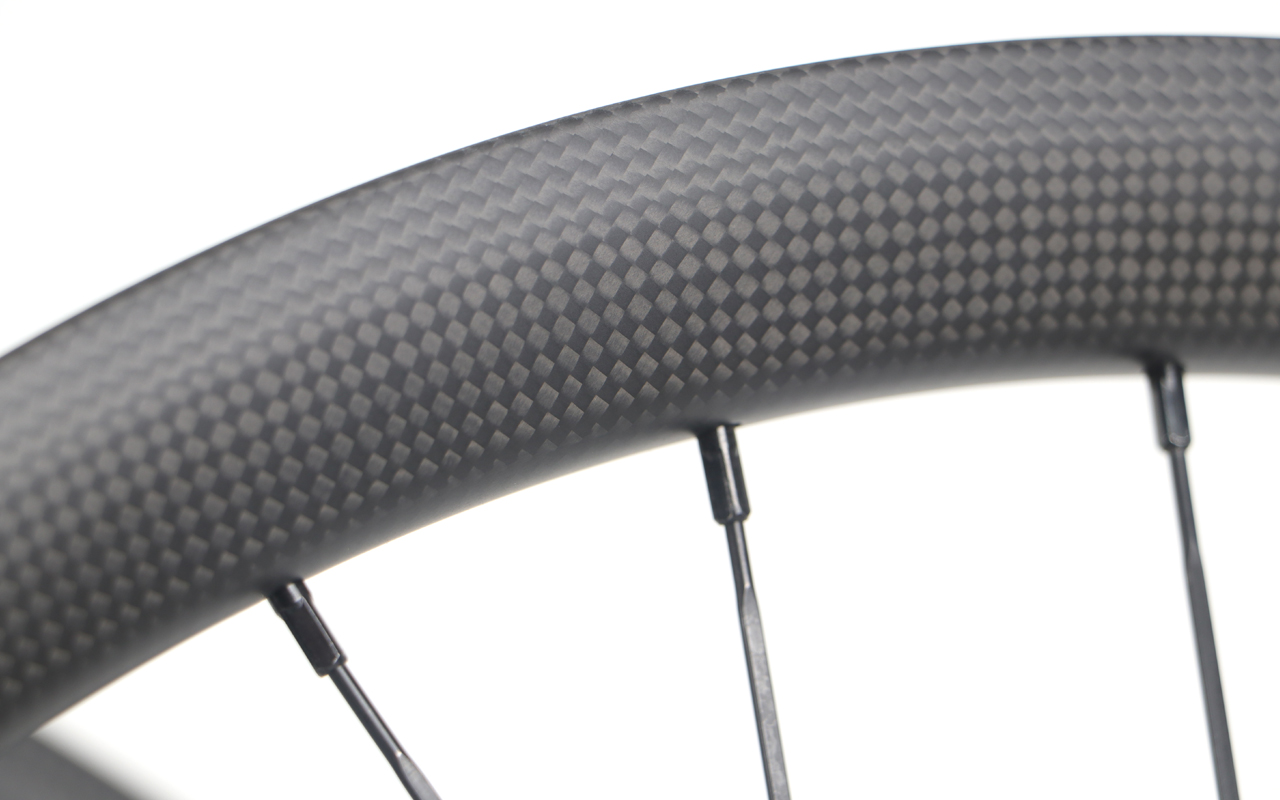 26er-I27-D30-symmetric-mountain-bike-hookless-AM-carbon-wheels-2