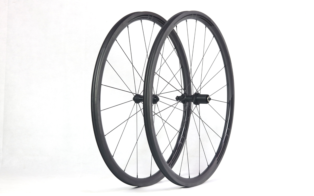 700c-I19-D30-symmetric-road-bike-tubuless-carbon-wheels-2