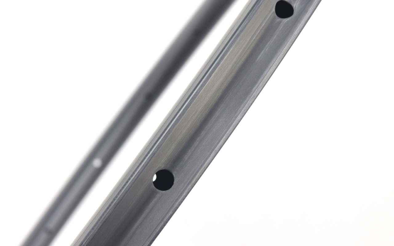 700C-I26-D55-symmetric-road-bike-tubular-carbon-rims-3