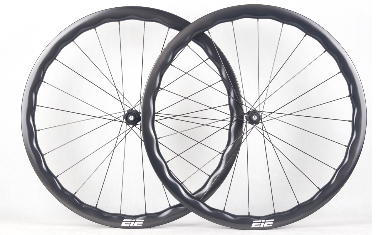 700C-I22-D40-symmetric-road-bike-hook-clincher-carbon-wheels