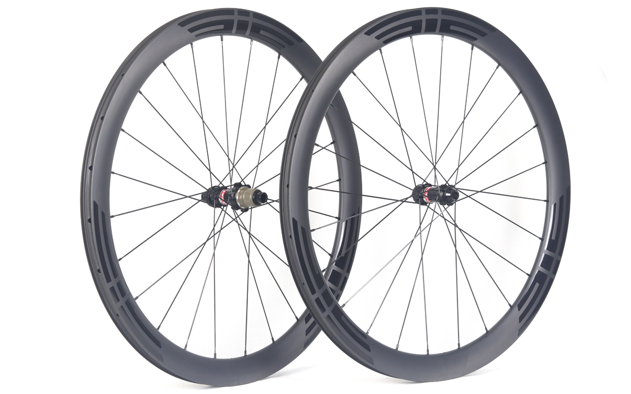700C-I23-D45-symmetric-road-bike-hookless-clincher-carbon-wheels-2