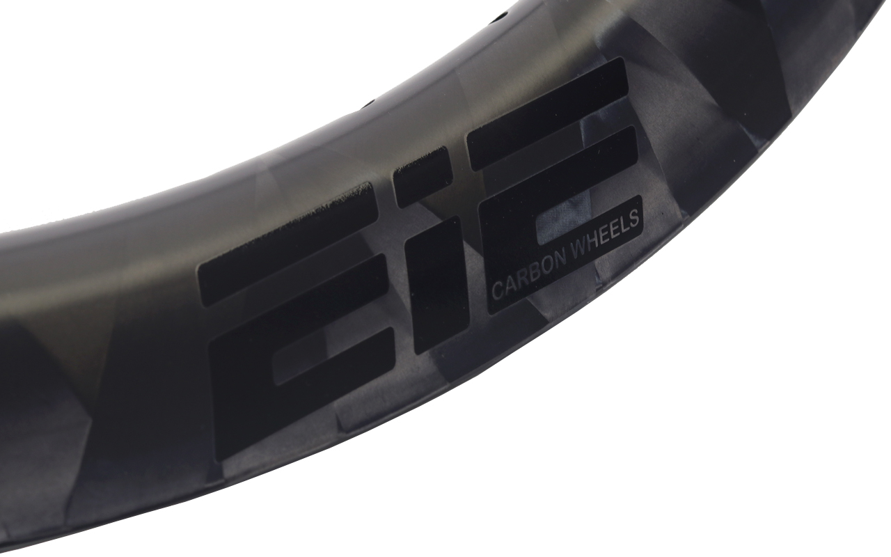 700c-I22-D50-symmetric-road-bike-clincher-carbon-rims-3