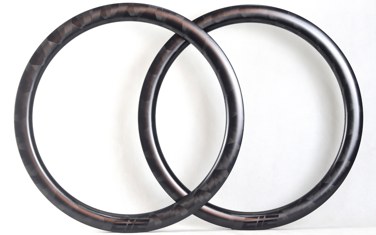 700c-I22-D50-symmetric-road-bike-clincher-carbon-rims