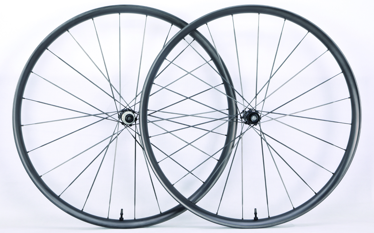 EIE Carbon spoke mtb wheelset