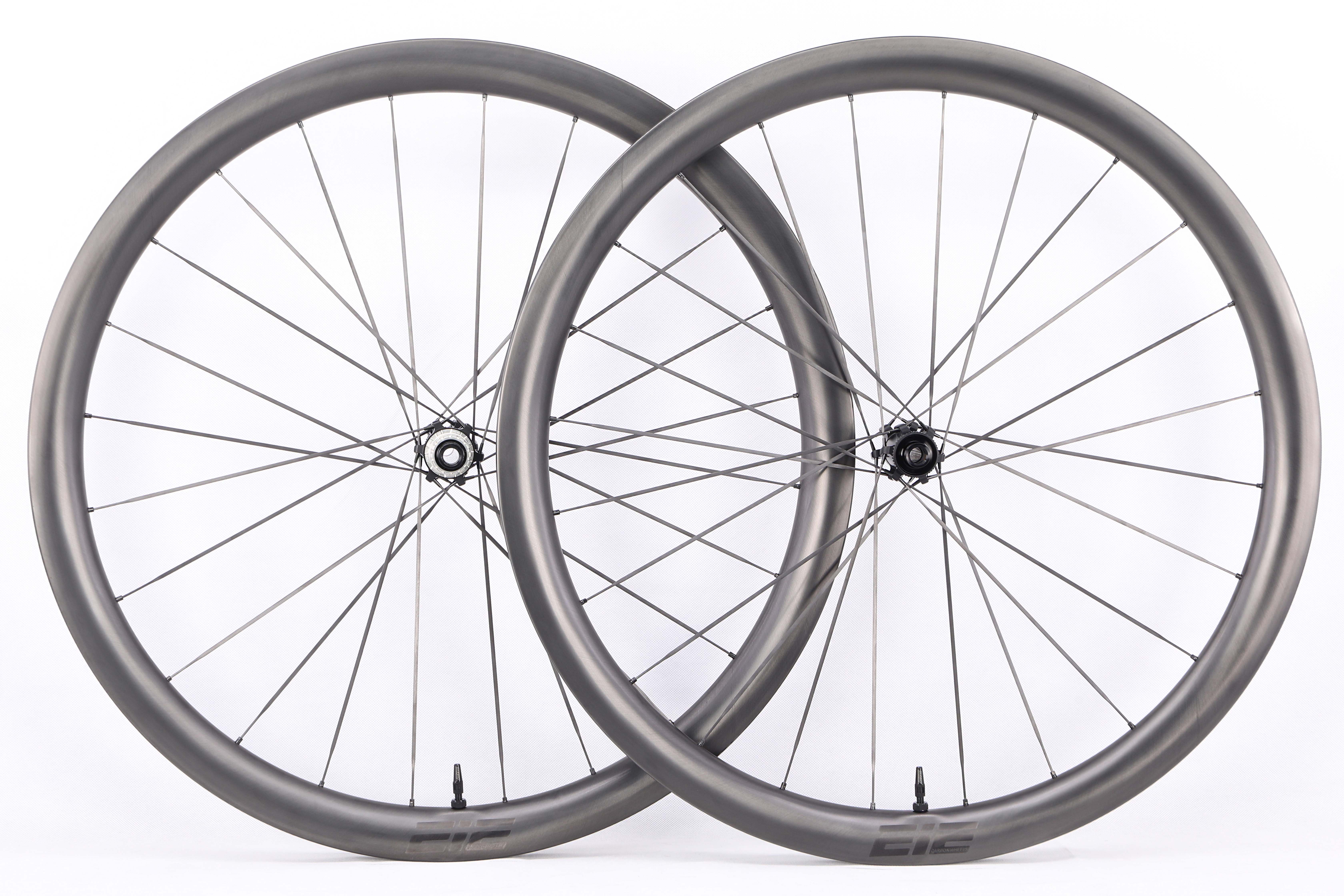 eie carbon spoke wheels for road disc and gravel bicycle
